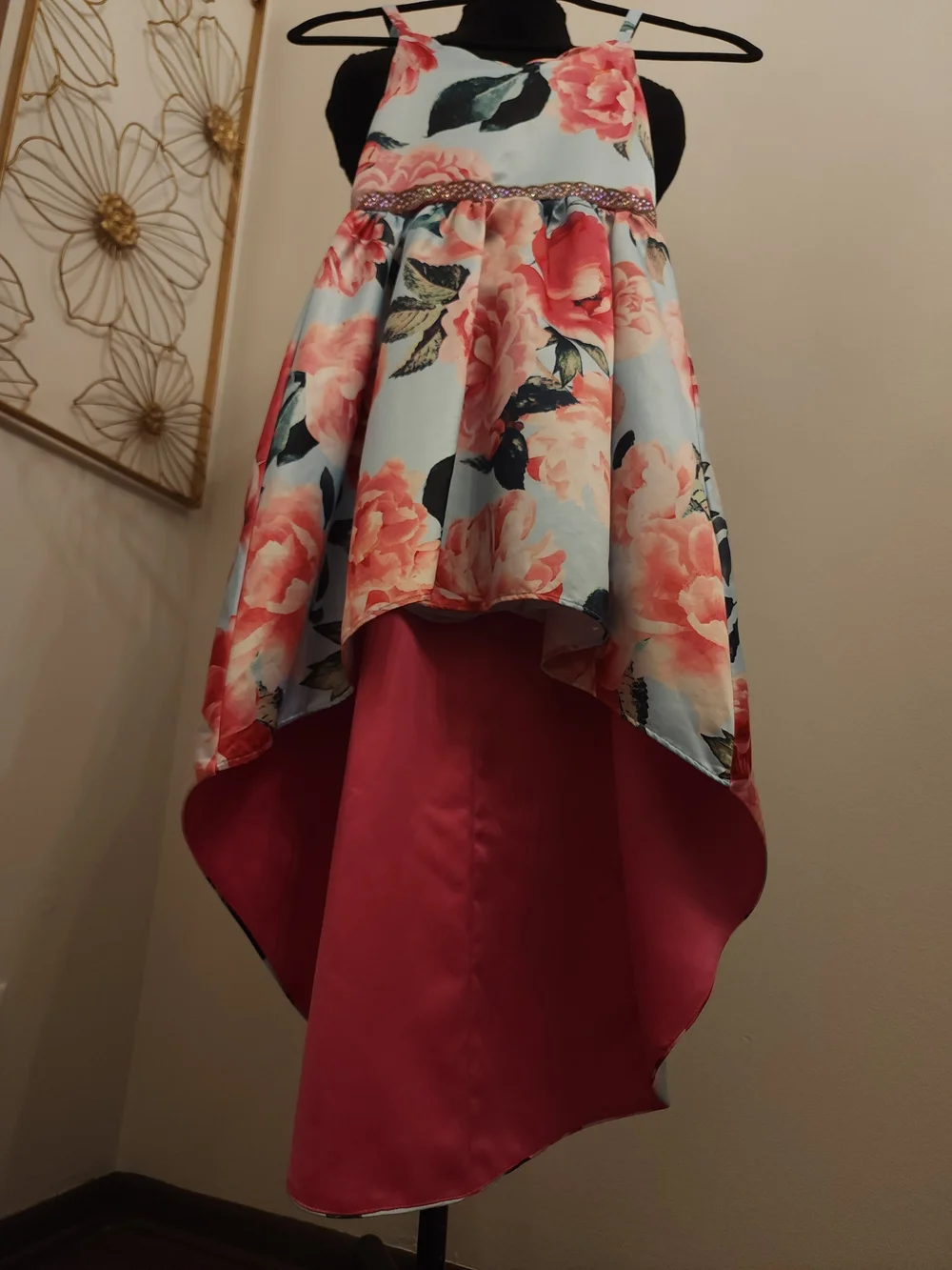 Beautiful Flower Dress - Picture 4 of 8